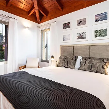 Prime Sea And Mountain Views With Pool Vakantiehuis *